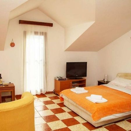Apartmani Skver Sanja แฮร์เซ็ก-โนวี ภายนอก รูปภาพ