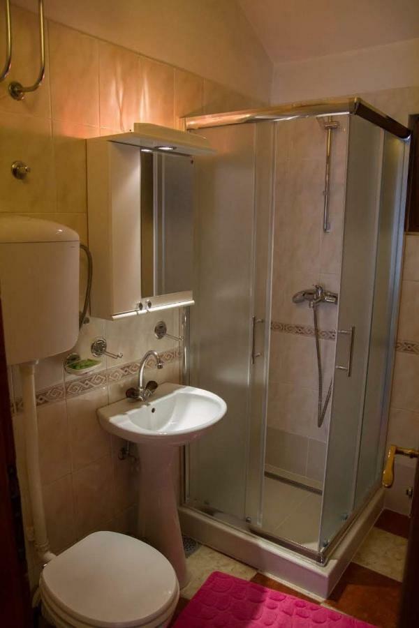 Apartmani Skver Sanja แฮร์เซ็ก-โนวี ภายนอก รูปภาพ